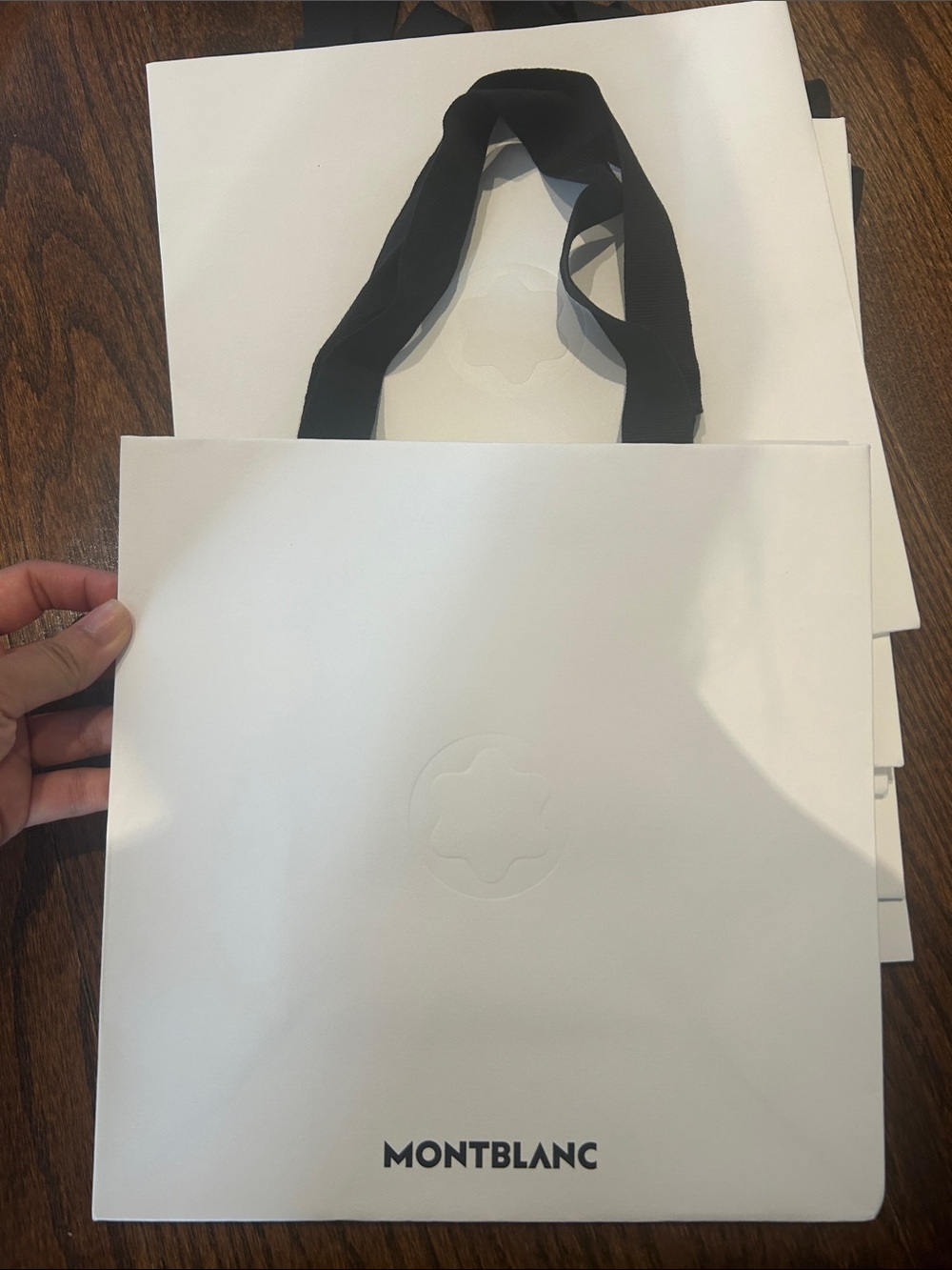 MontBlanc shopping bag in white, bundle of 6